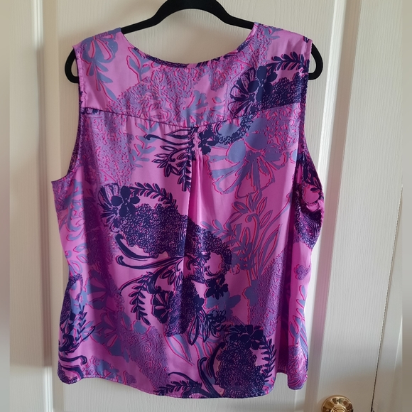 Coldwater Creek Silky Tank - Picture 2 of 9